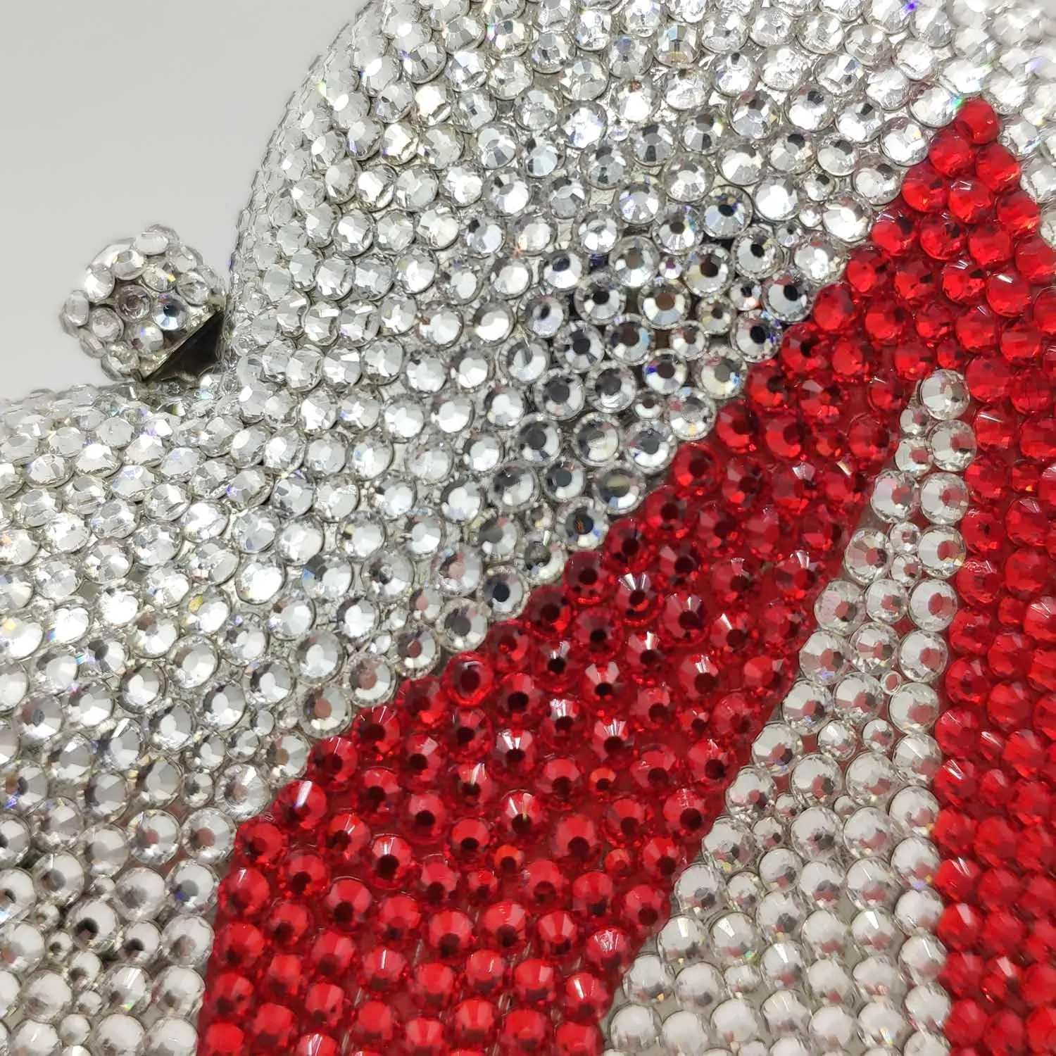 Boutique De FGG Heart Clutch Purses for Women Formal Crystal Evening Bags Rhinestone Clutch Party Minaudiere Handbag,Mini