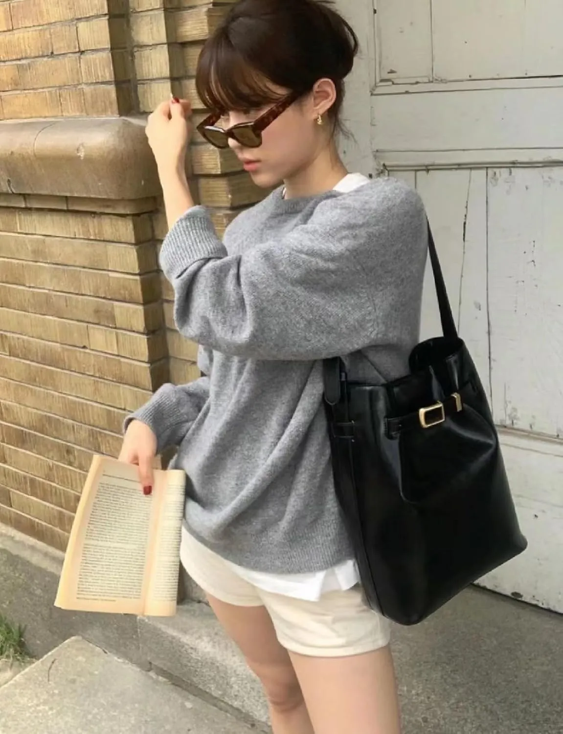 Bucket Bag for Women Small Crossbody Bag Stylish Shoulder Purse Casual Handbag with Zipper Closure and Adjustable Strap