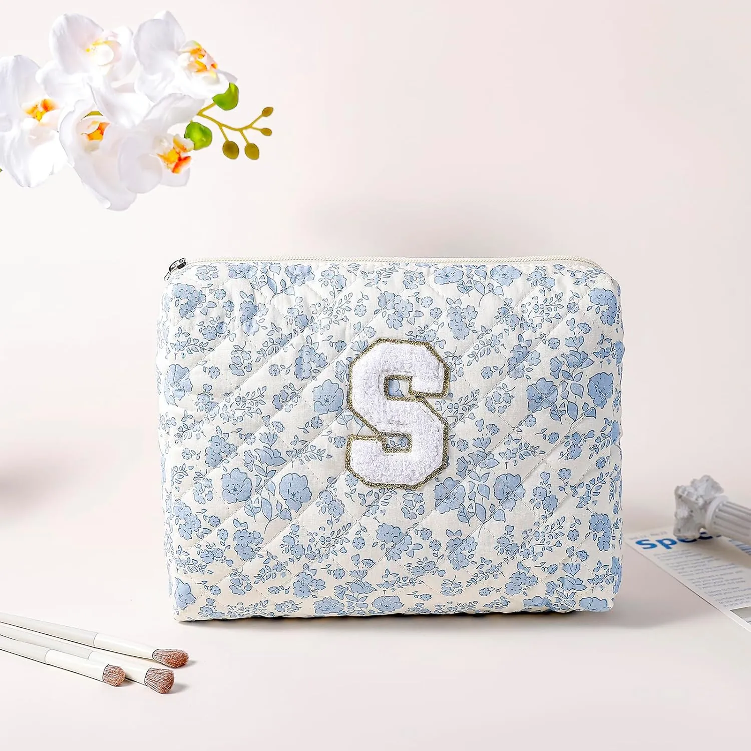 JOVAKIT Makeup Bag Cosmetic Bag for Women, Cute Christmas Gifts Floral Coquette Make Up Bag, Floral Flowers Coquette Travel Toiletry Bag, Zipper Make Up Pouch Organizer Trendy Stuff (Blue S)