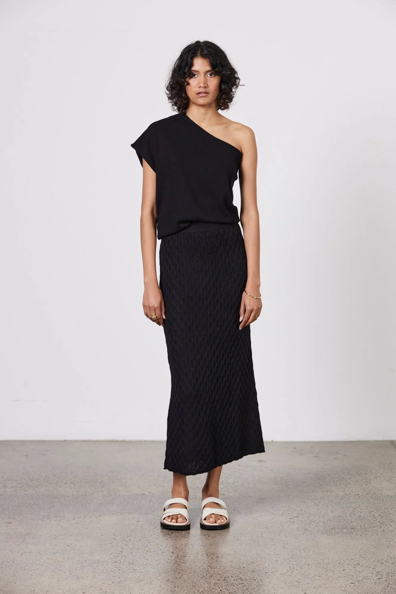 Lina One Shoulder Top Black