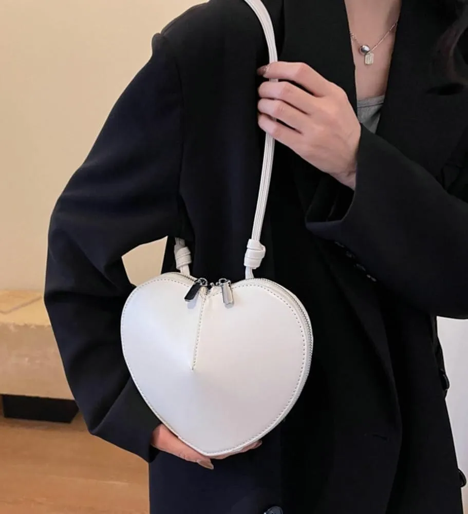 Women's Cute Heart-shaped Small Vegan Leather Shoulder & Crossbody Handbags Perfect for Evening Parties and Vocations